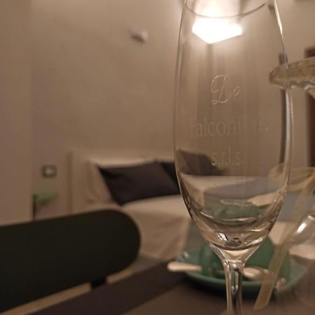 Hotel 18 Mq Pulsano Esterno foto